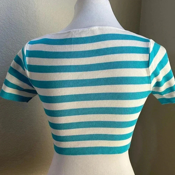 Zara Stripes Crop Top - Picture 3 of 5